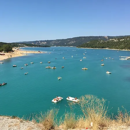Dans - Le Domaine De Camiole *
