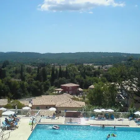 Dans - Le Domaine De Camiole